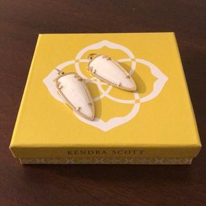 Kendra Scott Skylar Arrowhead Earrings
